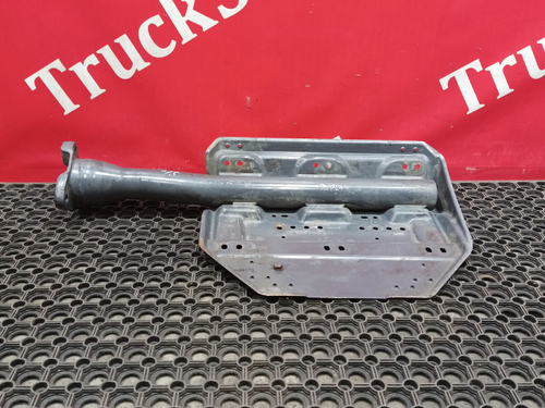 Кронштейн крыла заднего правый 2019г.