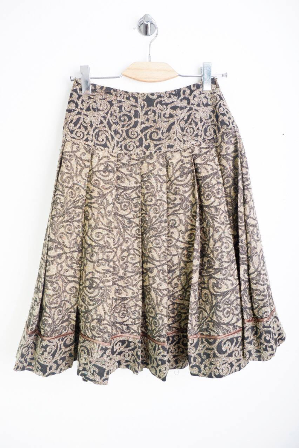 Юбка Гота оригинальная, визуально на 44 размер