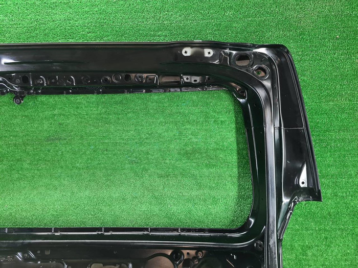 Крышка багажника Toyota Hiace Н300 (2019-н.в.)