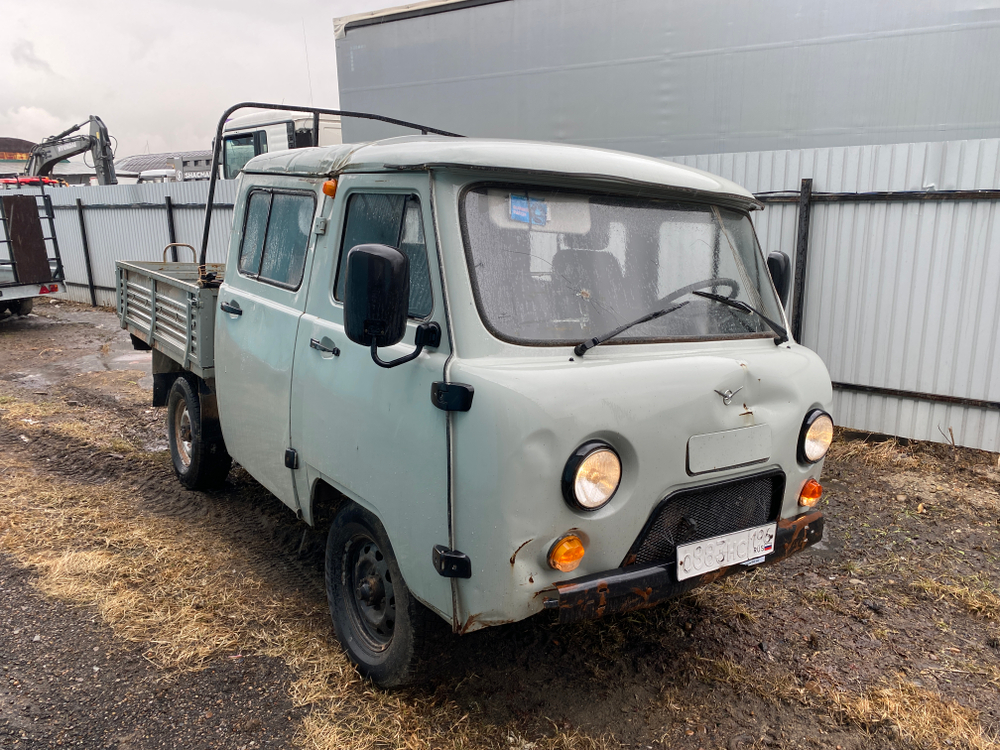 UAZ 3909* Бортовой 390945 (Тент, 4+1 мест, без ABS, Бензиновый, 2,7 л, 112 л.с.)