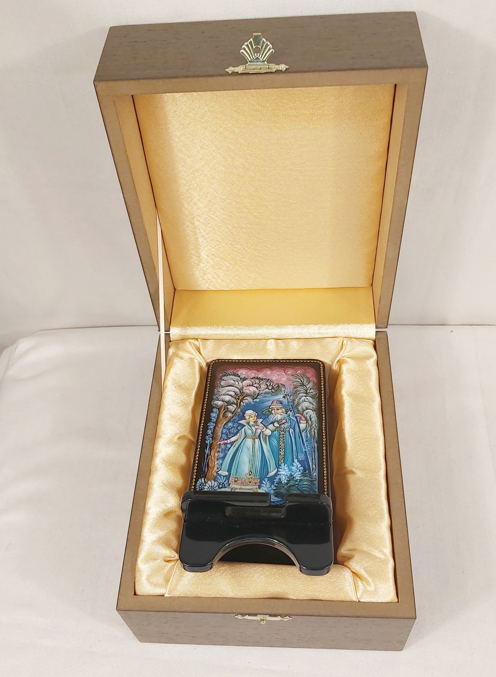 Сувенирная подставка для телефона с росписью Палех "Морозко"