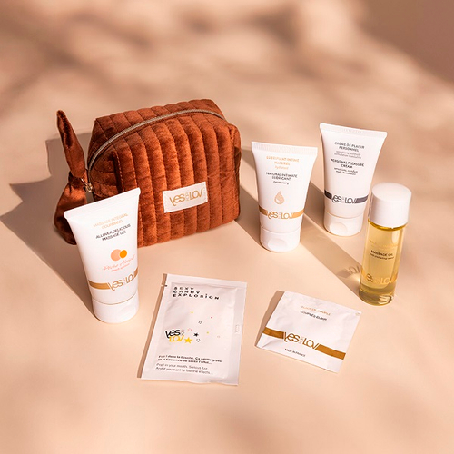 Подарочный набор для романтического путешествия в коричневой косметичке YESforLOV La Trousse Enchantée YFL01D97