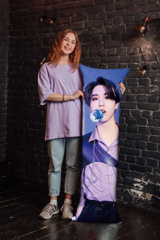 Дакимакура Хан Джисон №2