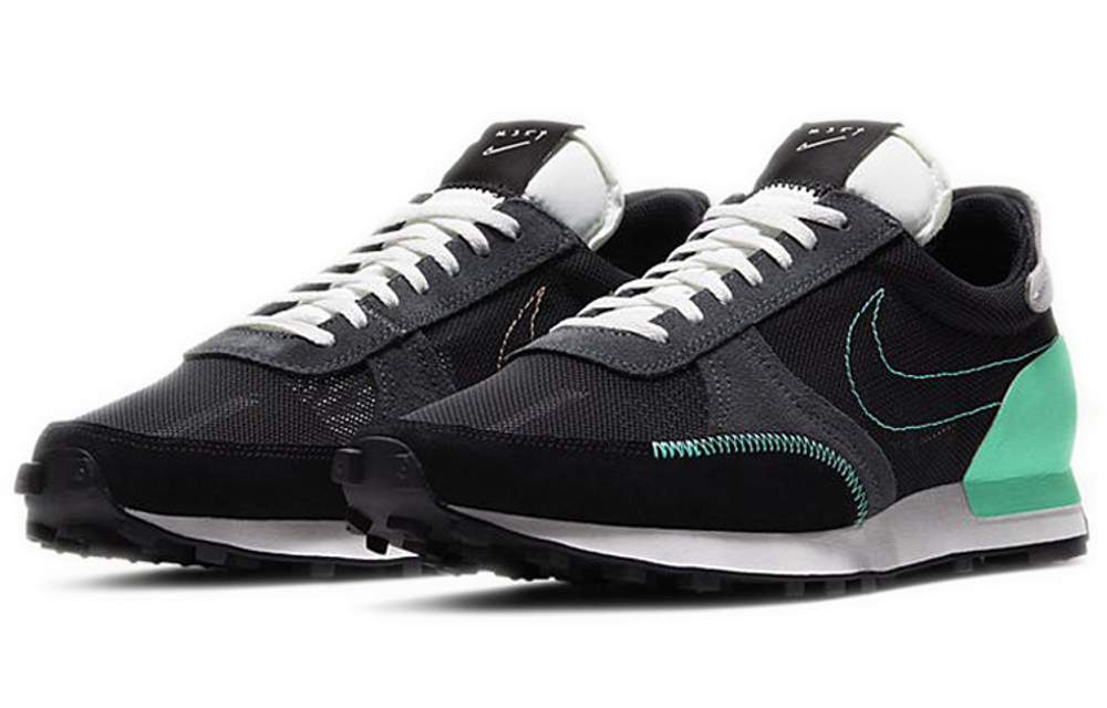 Кроссовки Nike Daybreak