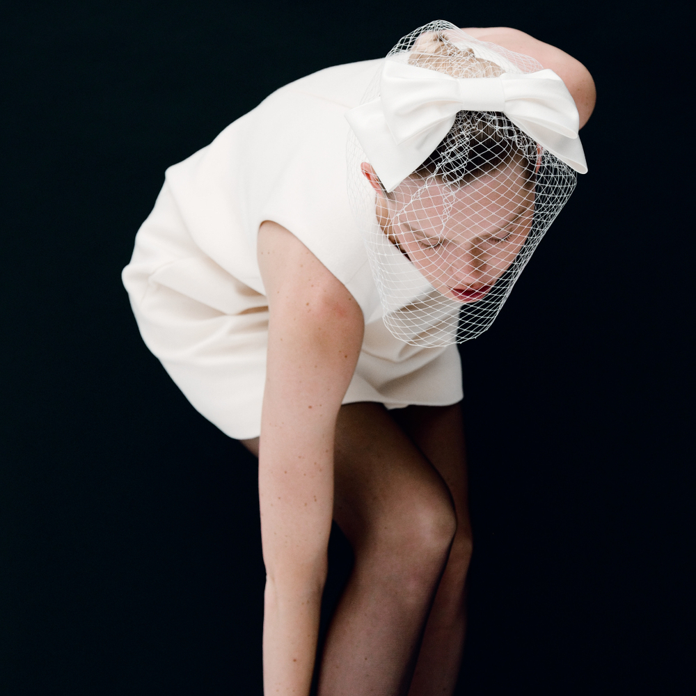 Вуаль круглая с объемным бантом из тафты