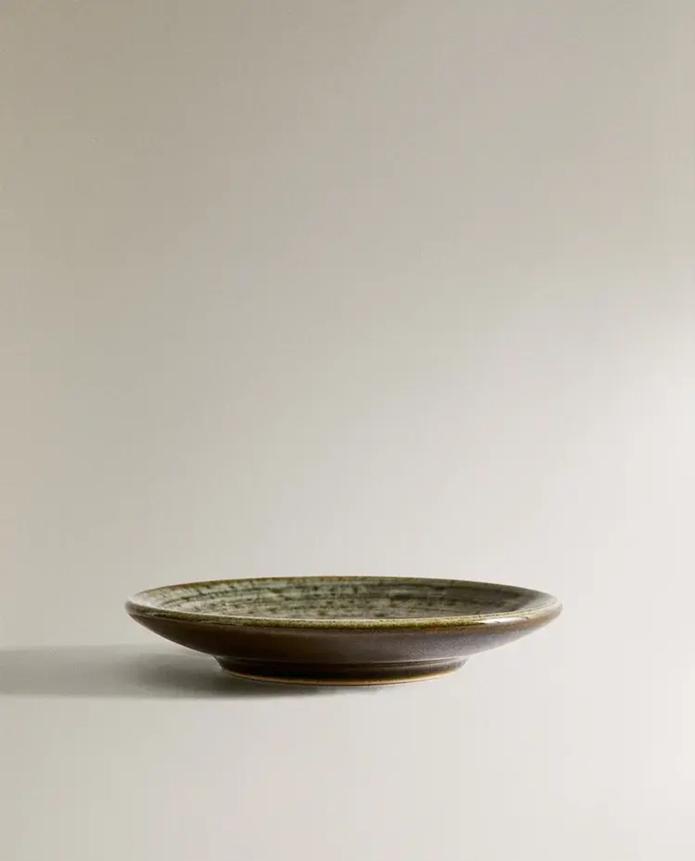 ZARA HOME ФАЯНСОВАЯ ТАРЕЛКА ДЛЯ ХЛЕБА С УЗОРОМ В ВИДЕ СПИРАЛИ, ЗЕЛЕНЫЙ