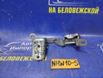 Петля двери задней левой TOYOTA PRIUS 1998