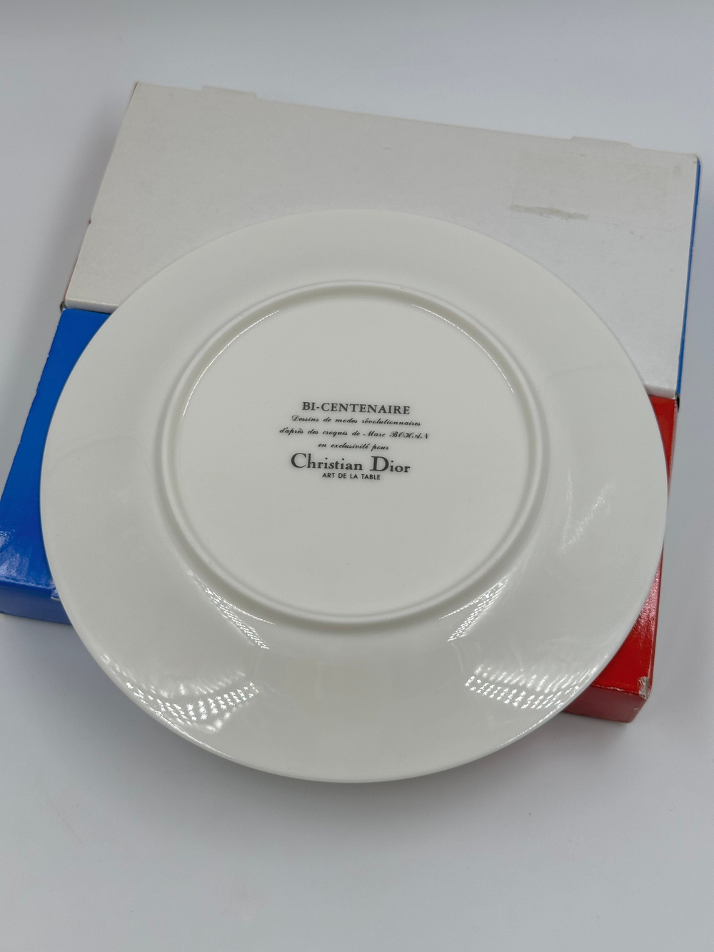 Тарелка Christian Dior «Революционная мода»