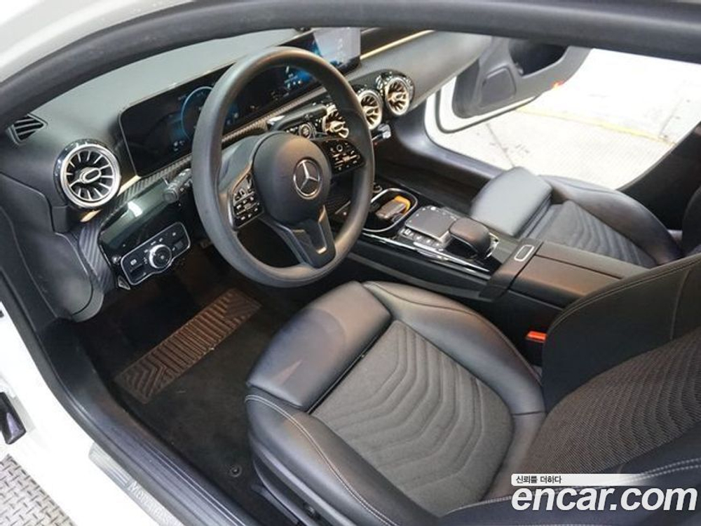 Mercedes-Benz A-Class W177 A220 Hatchback (04.2020)