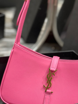 Saint Laurent Le 5 à 7 Hobo Bag