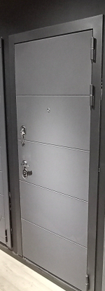 Дверь входная Лабиринт ART Графит 25 Белый софт металлическая