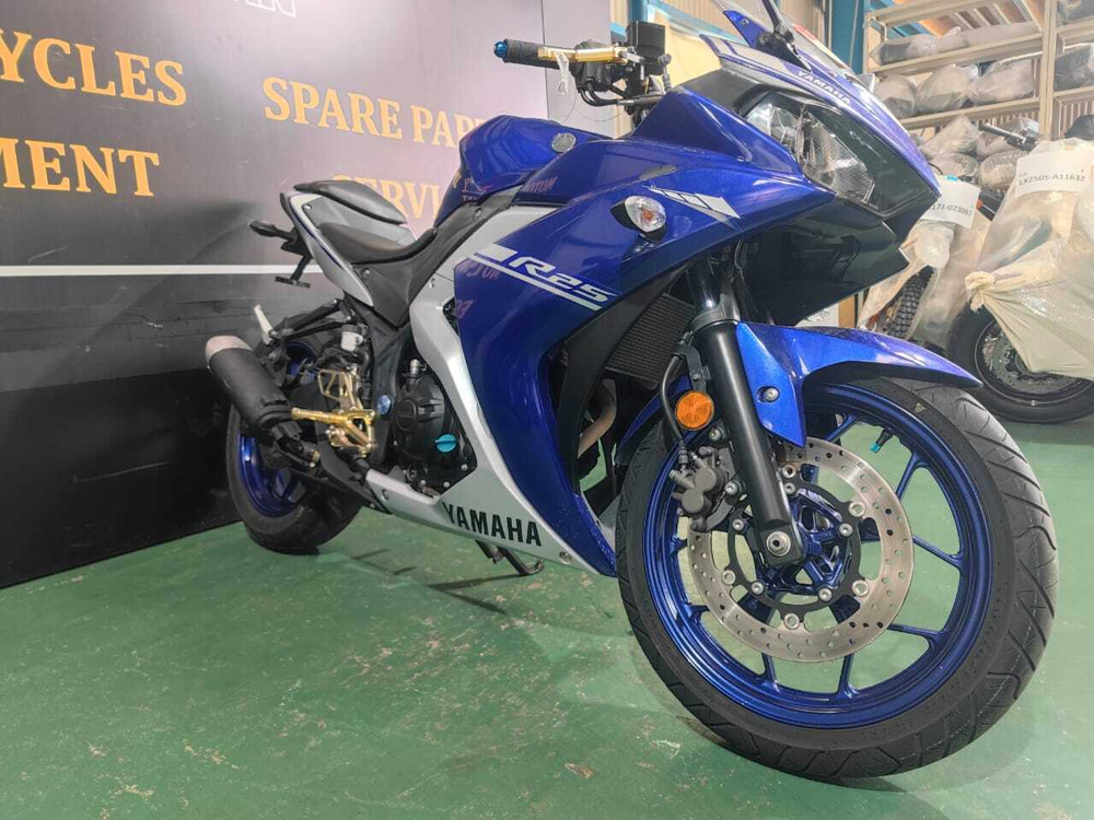 Yamaha YZF-R25 , 2017