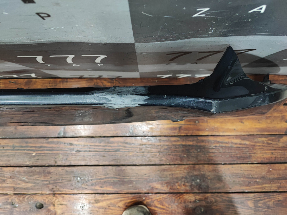 Юбка переднего бампера Geely Tugella 22-нв Б/У Оригинал 6010112000