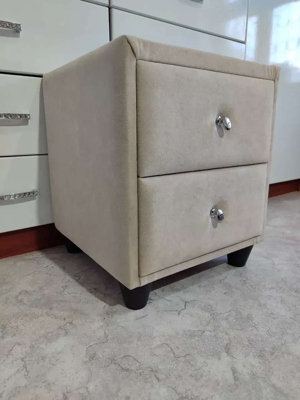 Мебельные ножки пластиковые для дивана шкафа и тумбочки