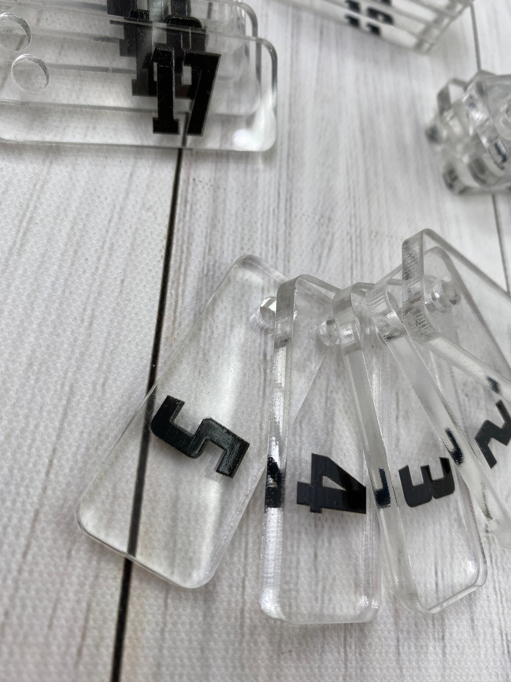 номерки на ключи акрил 2х5см