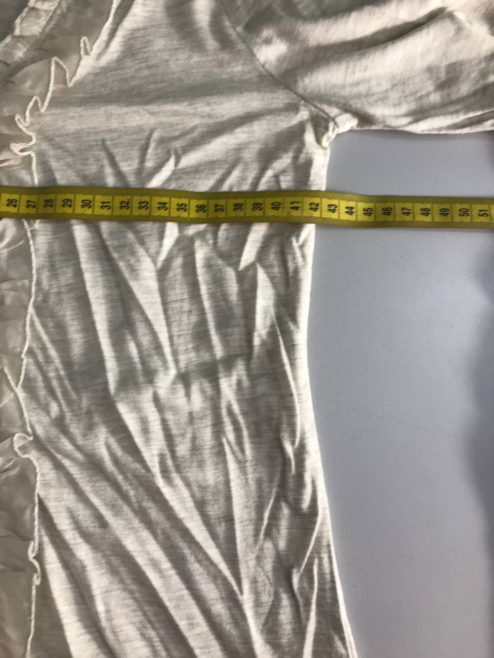 Кардиган Tatuum практичный и легкий, визуально на 40 размер