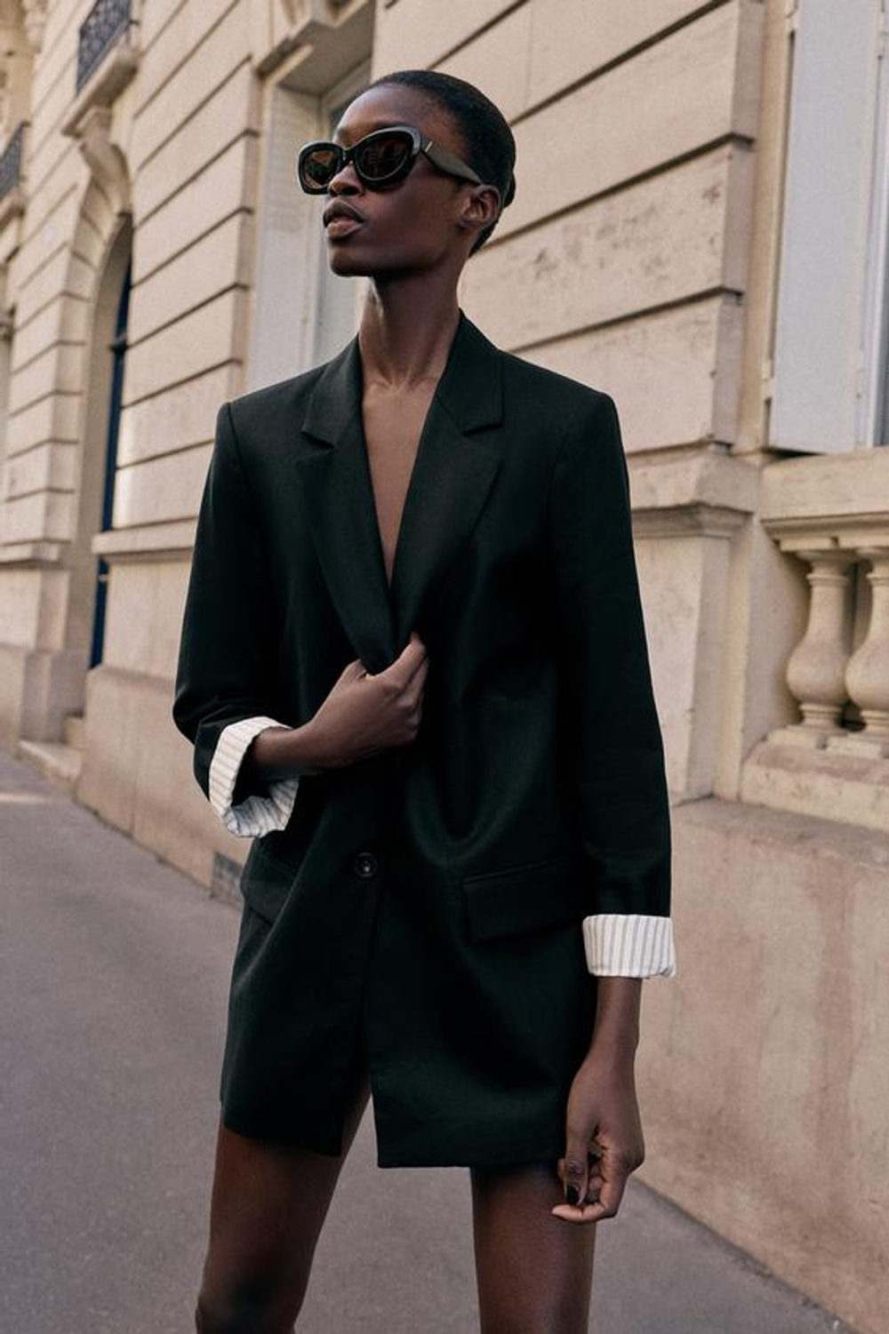 Льняной блейзер с загнутыми рукавами - ZARA