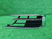 Решетка переднего бампера левая Audi A8 4 D5 17-22