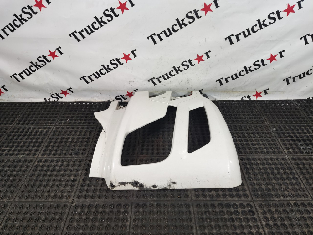 Бампер передний правая часть