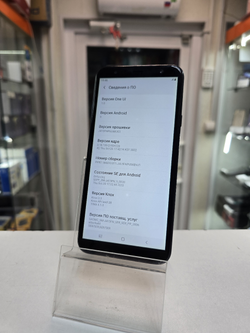 Смартфон Samsung Galaxy J4 Plus