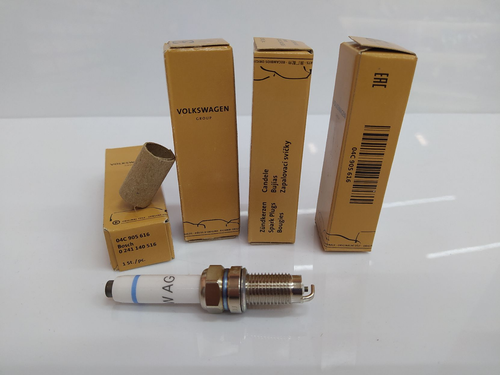 Свеча зажигания (1 шт) 04C905616 Polo 14- VAG