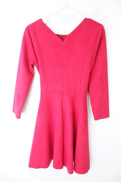 Платье с поясом 42 размер