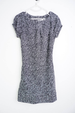 Платье для делового стиля, визуально на 40 размер