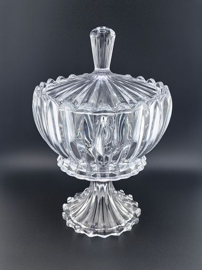 Конфетница на ножке с крышкой