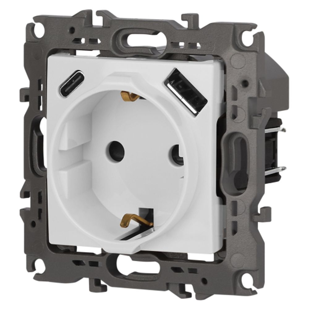 Розетка ЭРА Серия 12 12-4108-01 2P+E 16A-250В со шторками с USB type-A+C 5В-3А белый