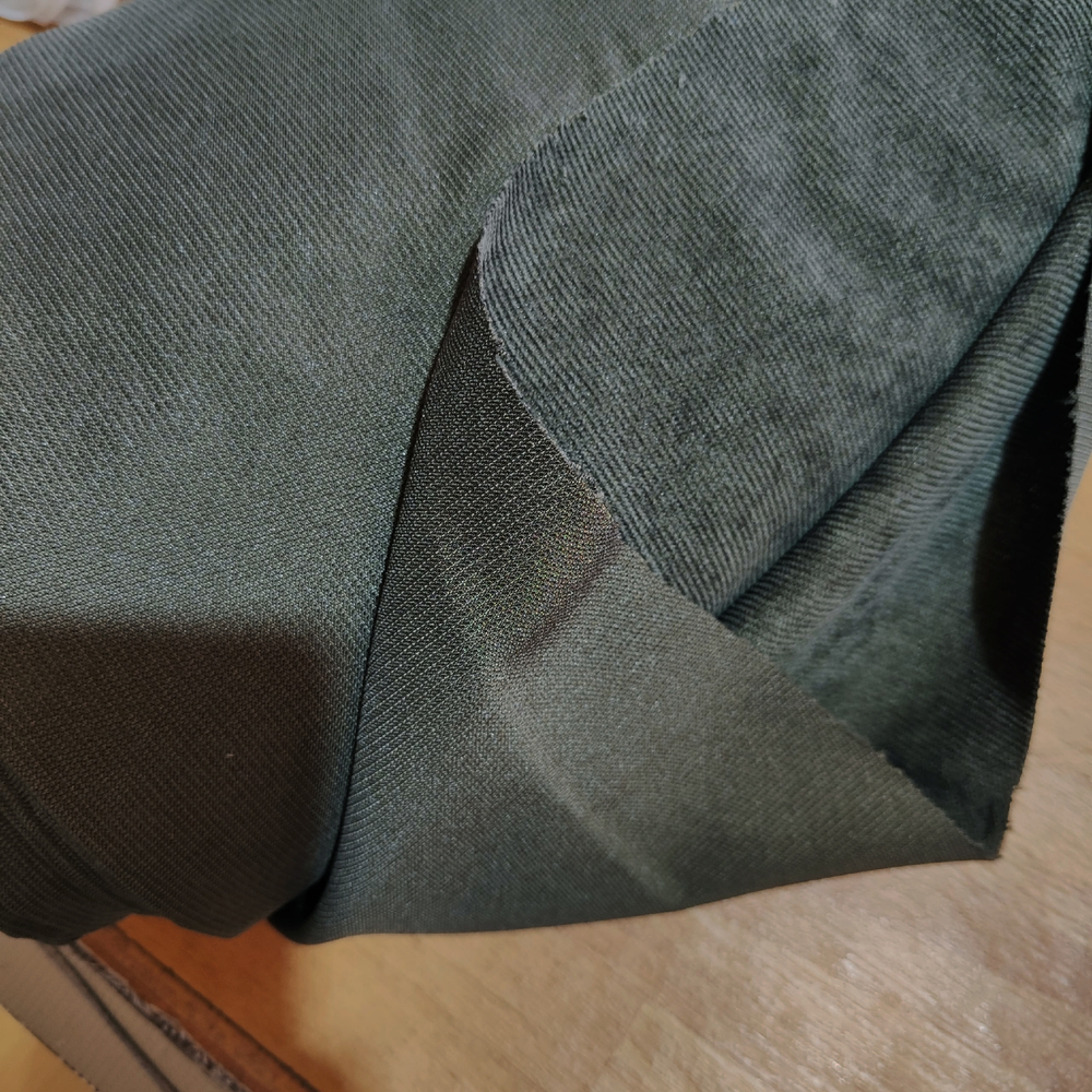 ТЕМНЫЙ ХАКИ - Микровельвет (встречаются разводы и пятнышки около кромки, все отстирывается!)