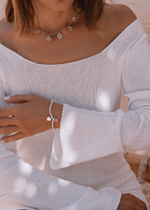 Браслет «Эластичный Хати» с ювелирной эмалью розового цвета