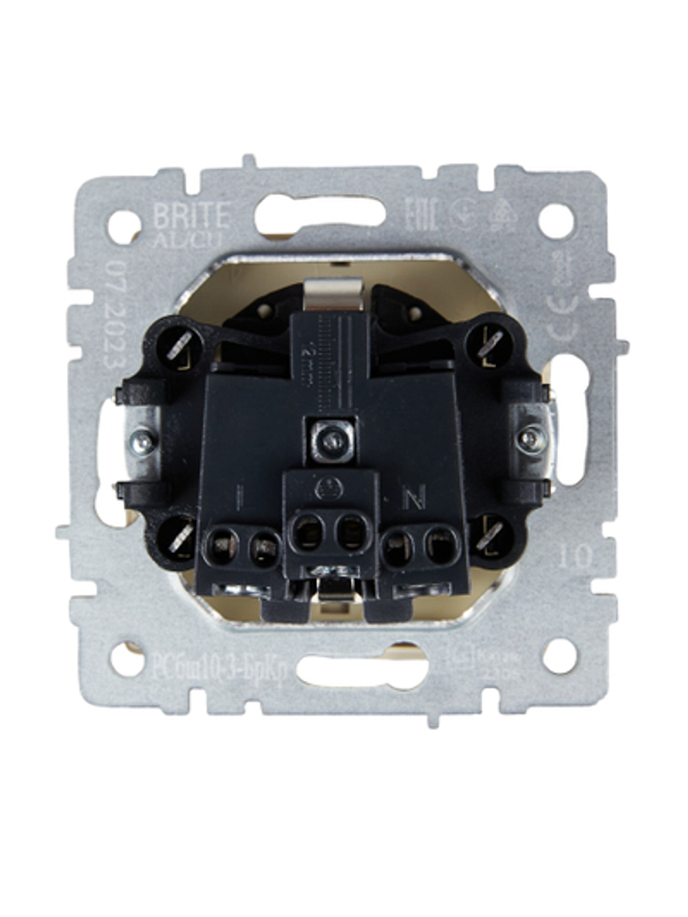 BRITE Розетка 1-местная с заземлением с защитными шторками и крышкой 16А IP20 РСбш10-3-БрКр бежевый IEK