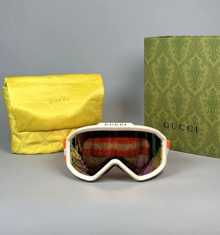 Горнолыжные очки Gucci