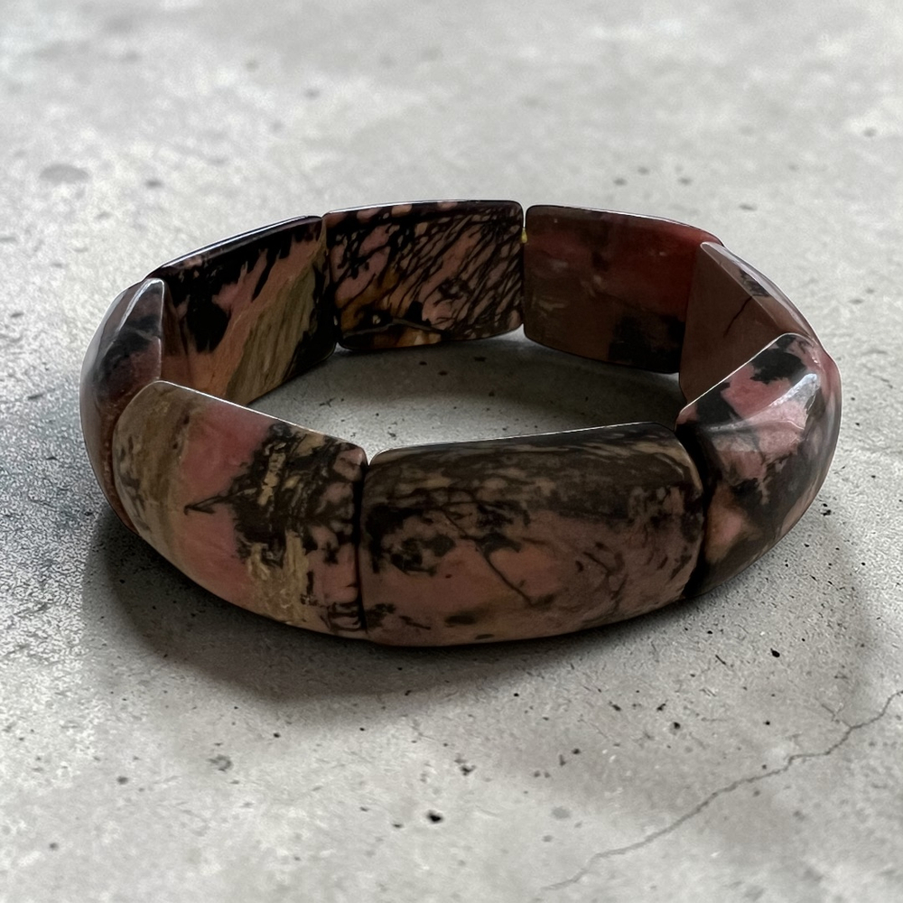 Браслет. Родонит