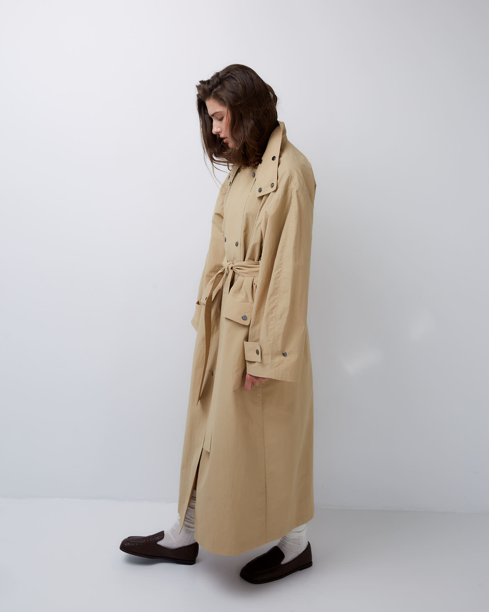 Плащ с кейпом песочный