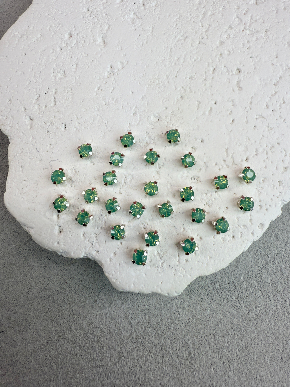 Шатоны 4 мм, Хризолит опал в серебре, 25 шт