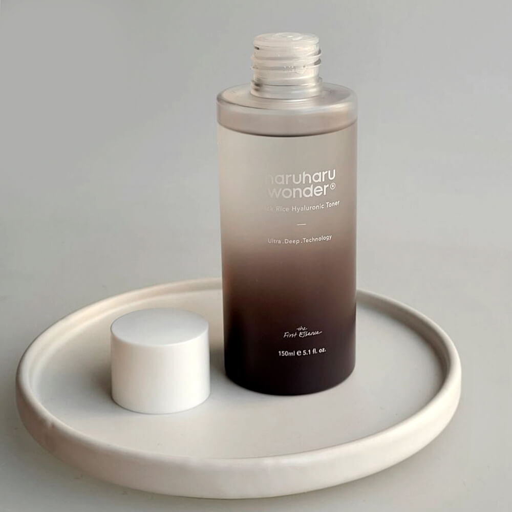 Антиоксидантный тонер с чёрным рисом Haruharu Wonder Black Rice Hyaluronic Toner