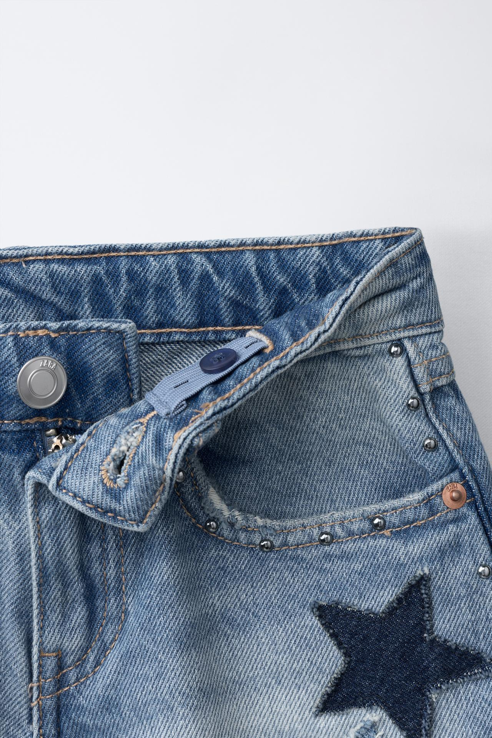 ZARA ДЖИНСОВЫЕ ШОРТЫ СО ЗВЕЗДАМИ, СИНИЙ