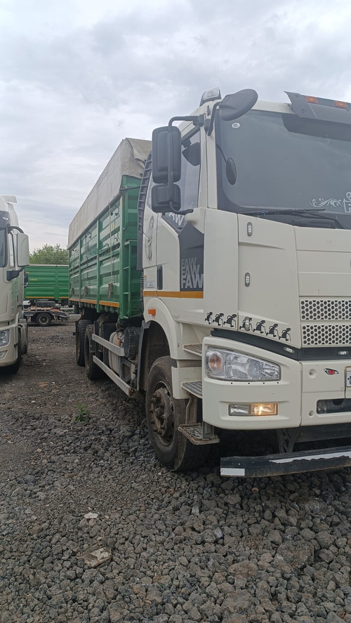 FAW J6 6x4 Зерновоз 558983-41 (Дизельный, 11,1 л, 420 л.с., МТ)