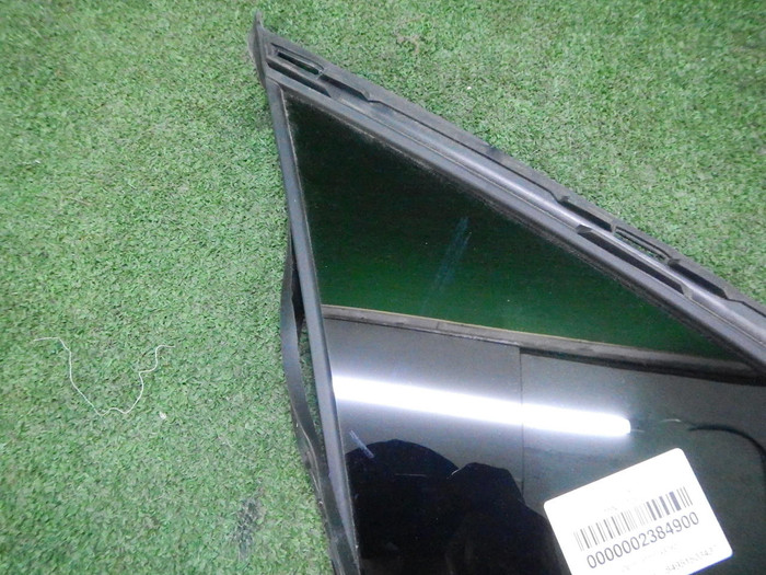 Форточка задняя левая Mercedes GLC C253 (16-23)