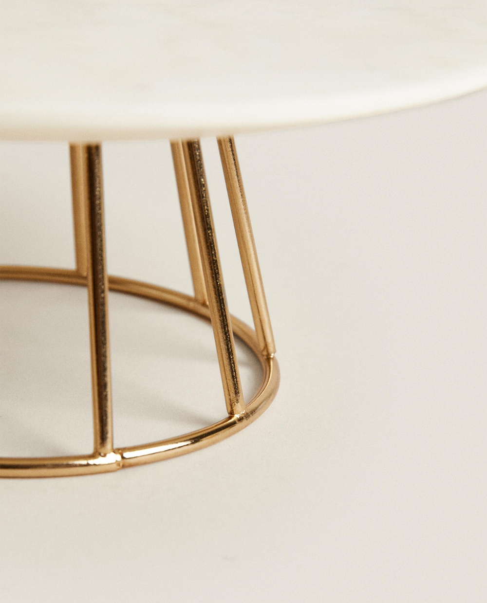 Zara Home Подсвечник из нержавеющей стали, цвет золотой, 12.5 см