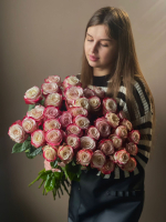 Розы Эквадор Premium 60 см (Свитнес)