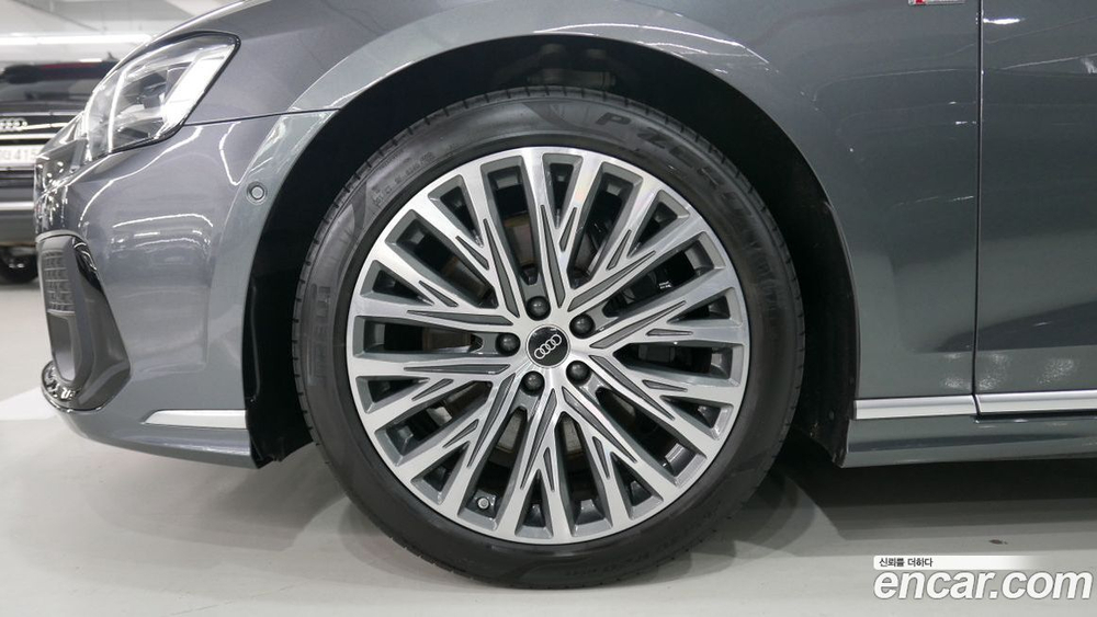 Audi A8 (D5) 55 TFSI Quattro Premium LWB (12.2022)