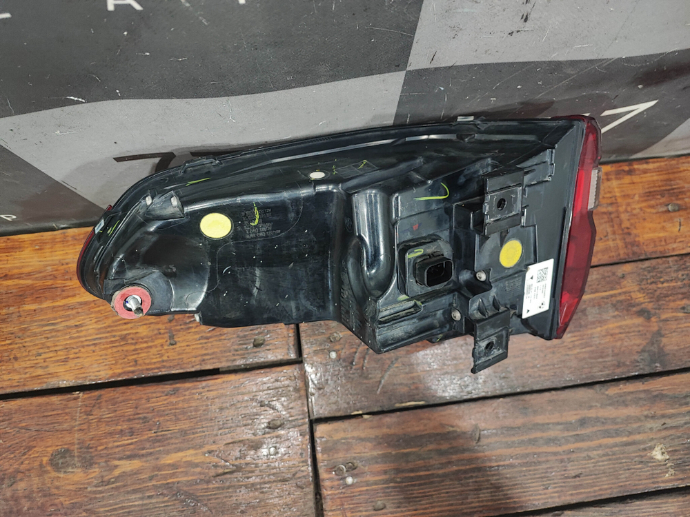 Фонарь задний правый BMW X7 (G07) 19-22 Б/У Оригинал 63217442288