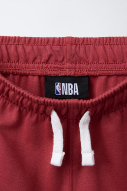 ZARA ШОРТЫ-БЕРМУДЫ INTERLOCK С ПРИНТОМ CHICAGO BULLS NBA ©, КРАСНЫЙ