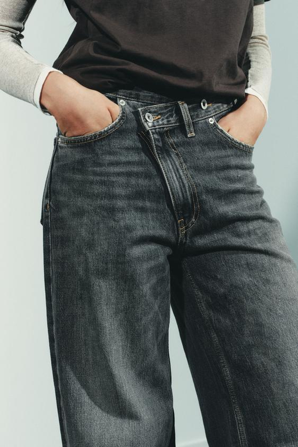 ZARA ДЖИНСЫ TRF WIDE LEG С ПЕРЕКРЕСТНОЙ ТАЛИЕЙ И ВЫСОКОЙ ПОСАДКОЙ, АНТРАЦИТОВО-СЕРЫЙ