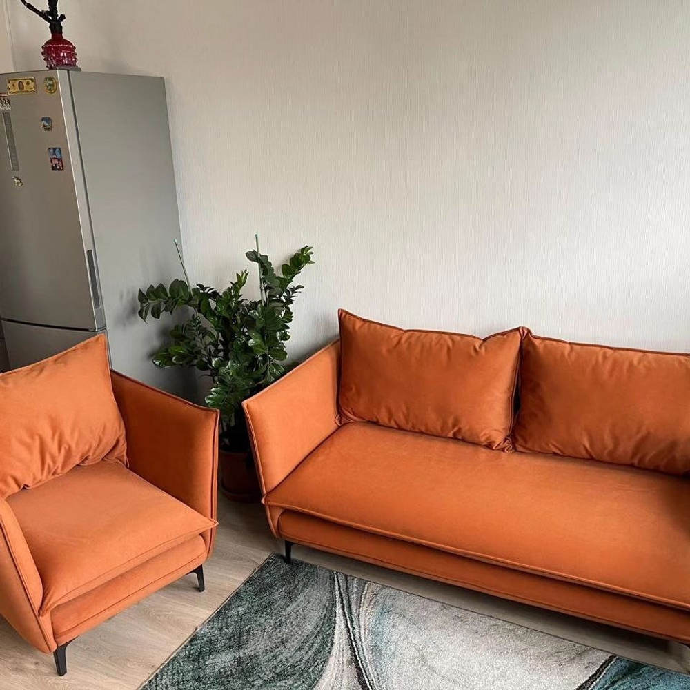 Дизайнерское кресло