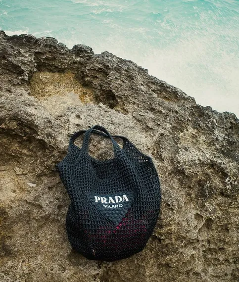 Женская сумка-тоут PRADA RAFFIA