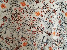 Qadın üçün narıncı çiçəkli, düyməli bluz 10061001