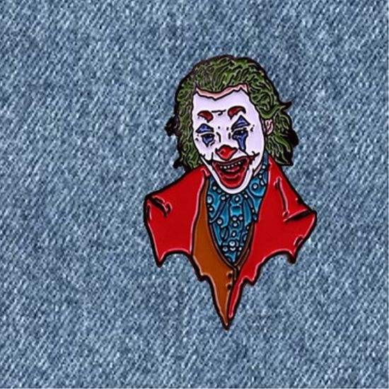 Значок металлический "Джокер Хоакина Феникса", 4*2,5 см